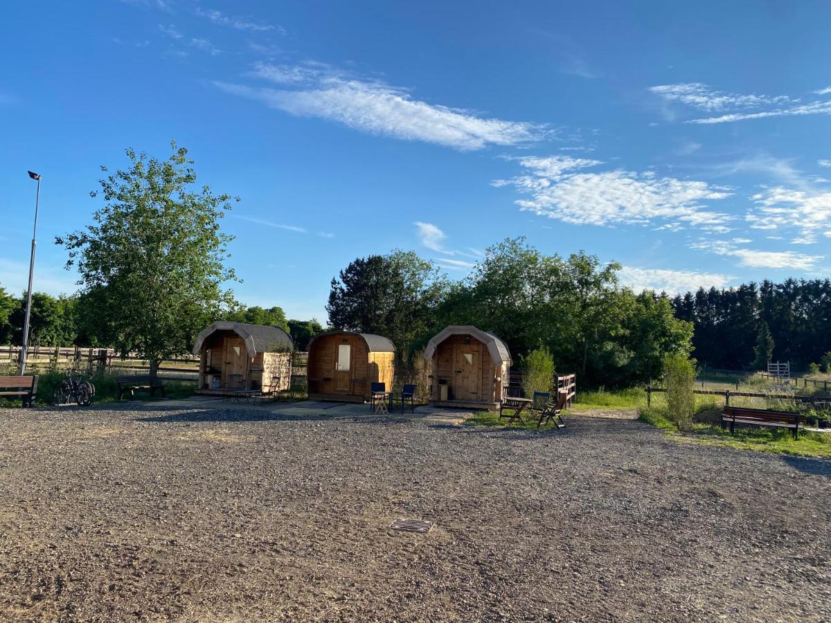 Hotel Equi-Art Reitanlage Schwall Esterno foto
